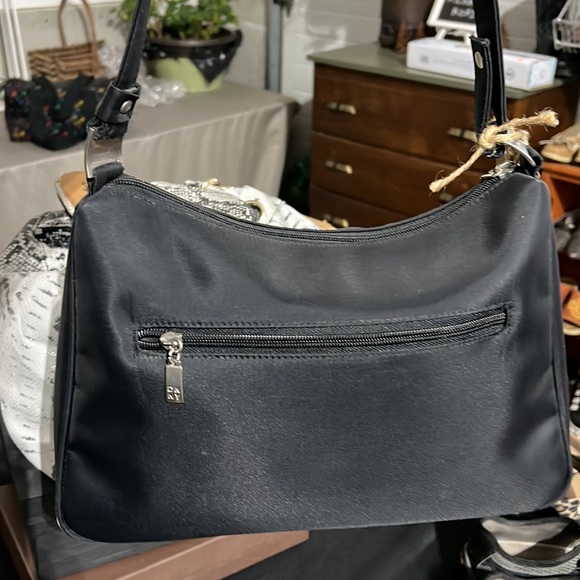 DKNY NYLON SHOULDER BAG - Picture 4 of 7